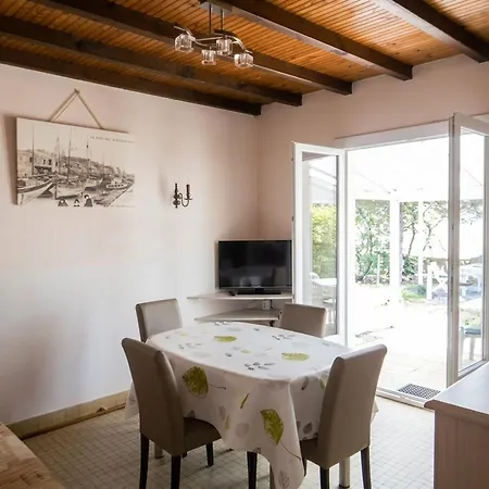 Charmante Maisonnette Proche A Noirmoutier, 4 Pers - Fr-1-823-18 * La Guérinière
